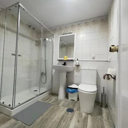 Penthouse Benal شقة *