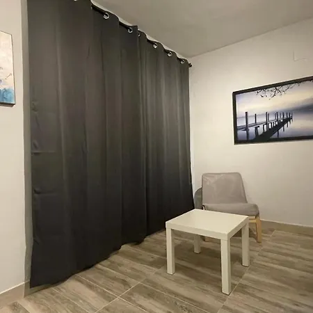 Penthouse Benal شقة